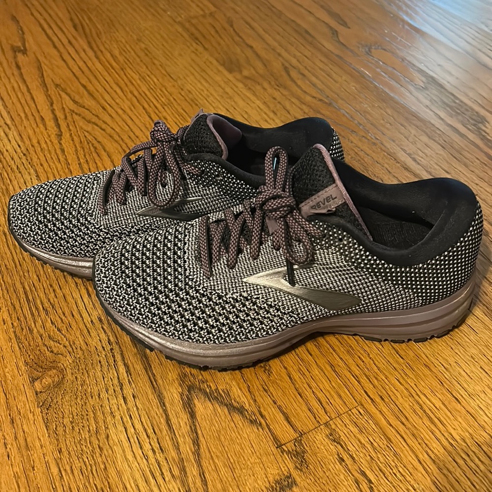 Brooks Revel 2 running shoes. Barely worn!!